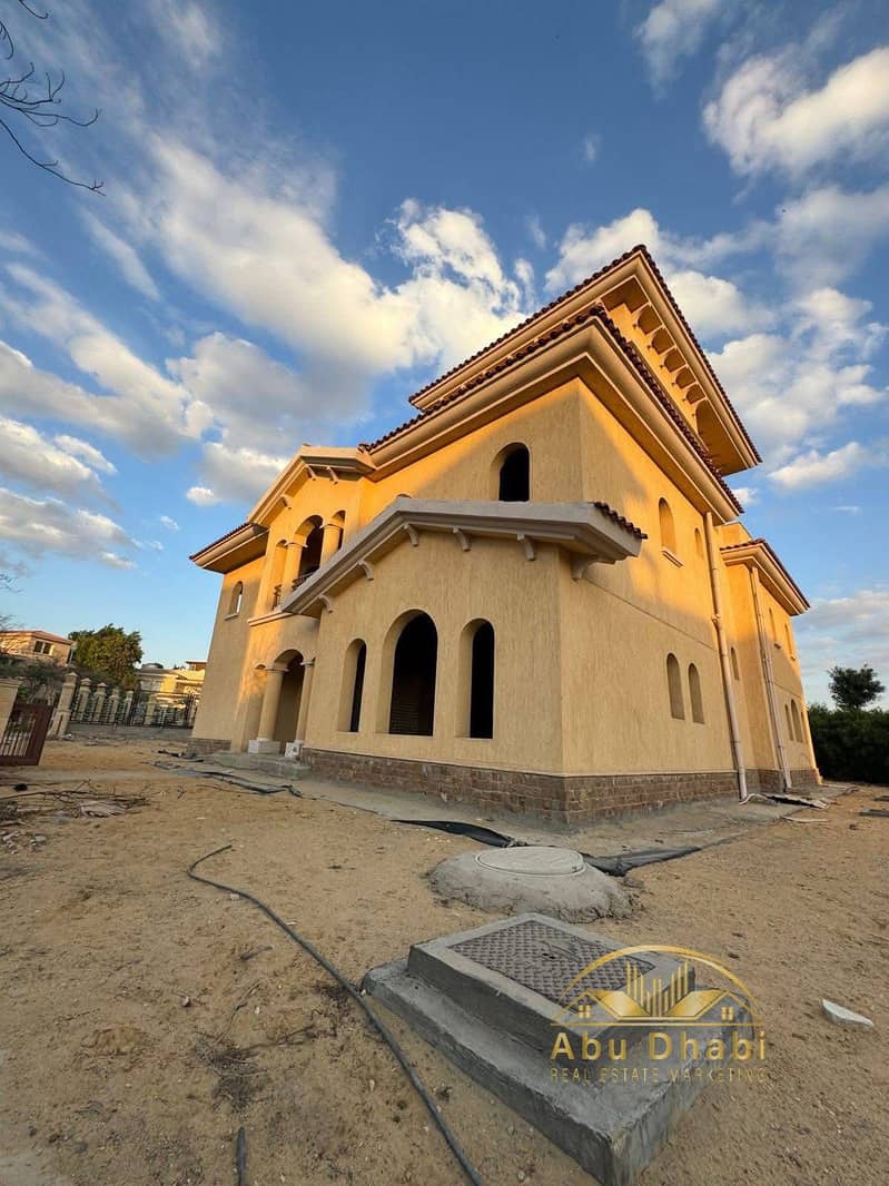 4 6a771a40-8c70-4729-9dc9-0a94cc3e919e. jpg