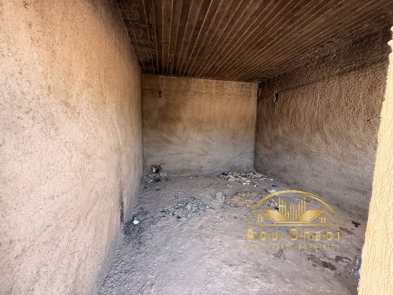 10 cca202f9-e3f9-4bce-9436-2f27d598e635. jpg