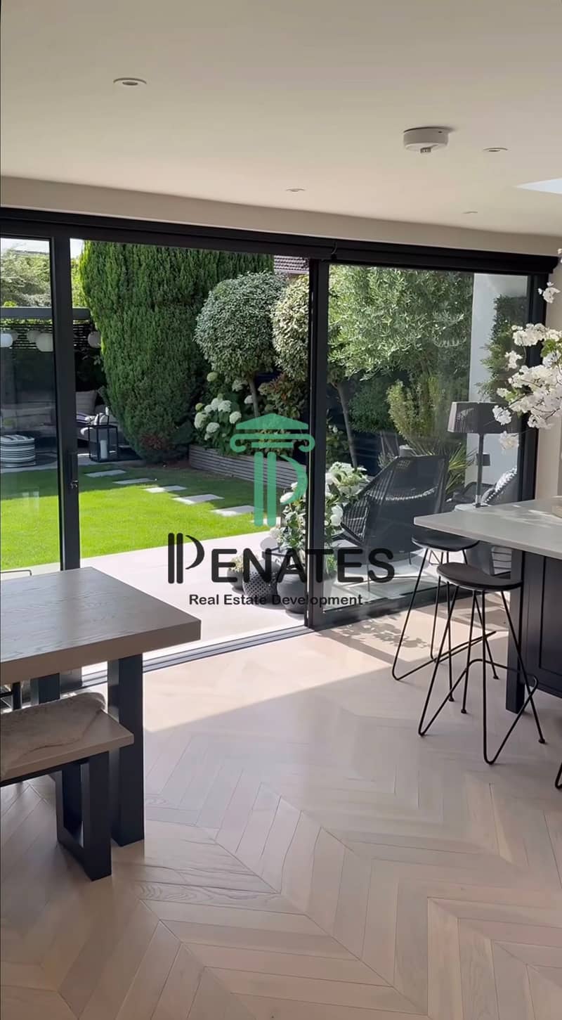 12 e7b129c5-9f3c-4a6f-b910-aaac26fb2ca7. jpg