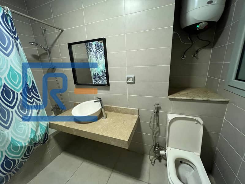 7 9b599406-4095-4f2b-a04f-1db735703e35. jpg