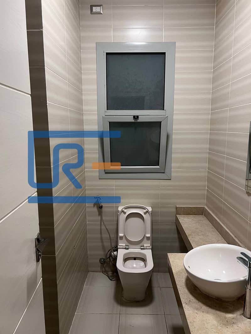 13 deb80f08-4bef-40a9-bfdd-2fd107b7cfcd. jpg