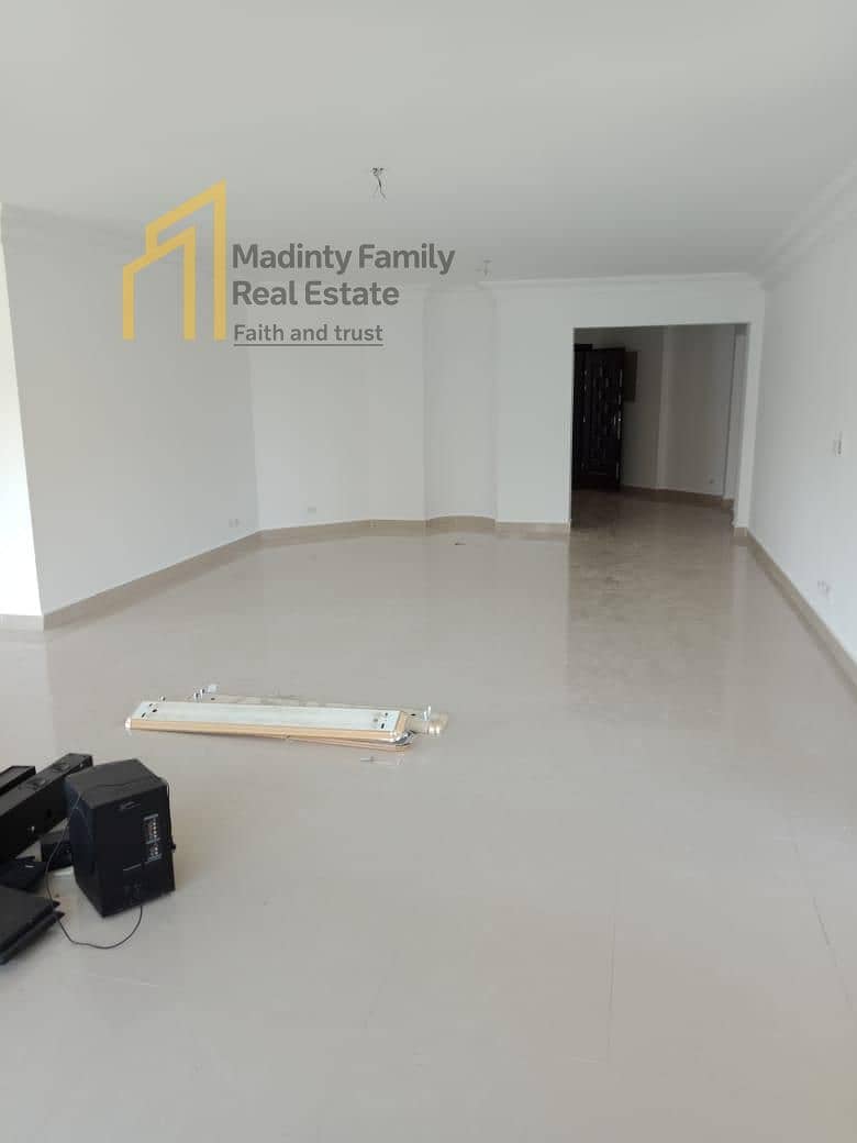 5 9a3b5493-7b95-4315-ace8-a389269a7d0f. jpg