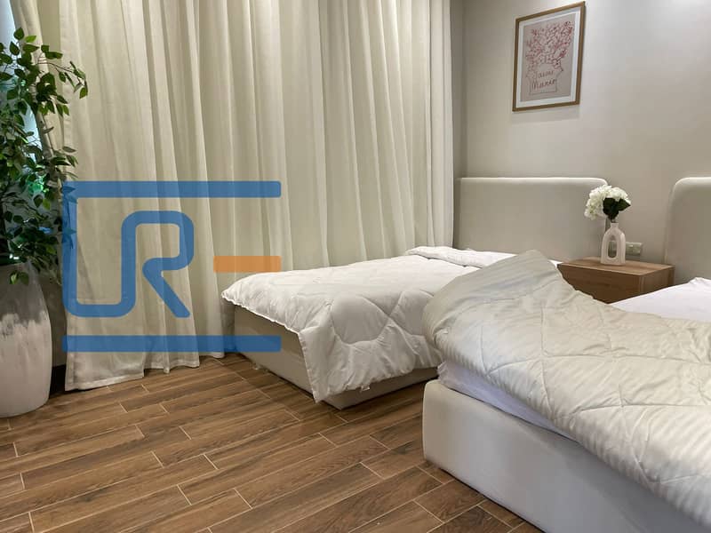 4 68e5e2a6-014a-4842-a317-b4a3a475c302. jpg