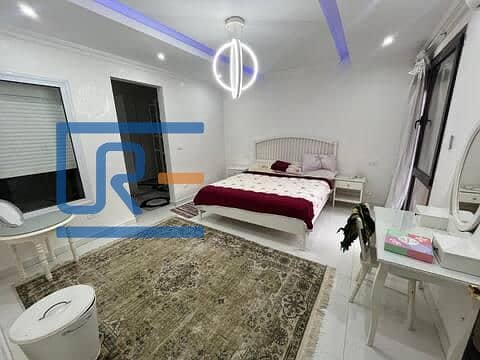 8 6084648d-d7b8-4dfe-86df-a7d0dd585999. jpg