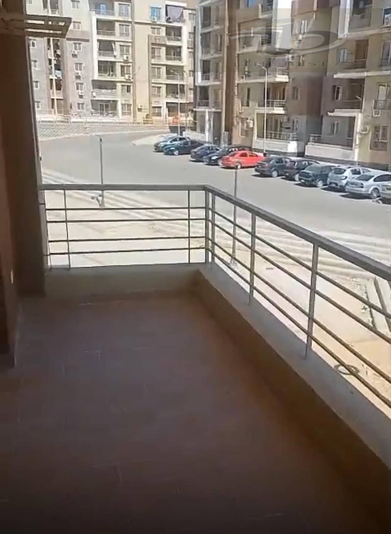 6 4f5b4c8f-6e74-40dc-84d0-6c65418bd8c8. jpeg