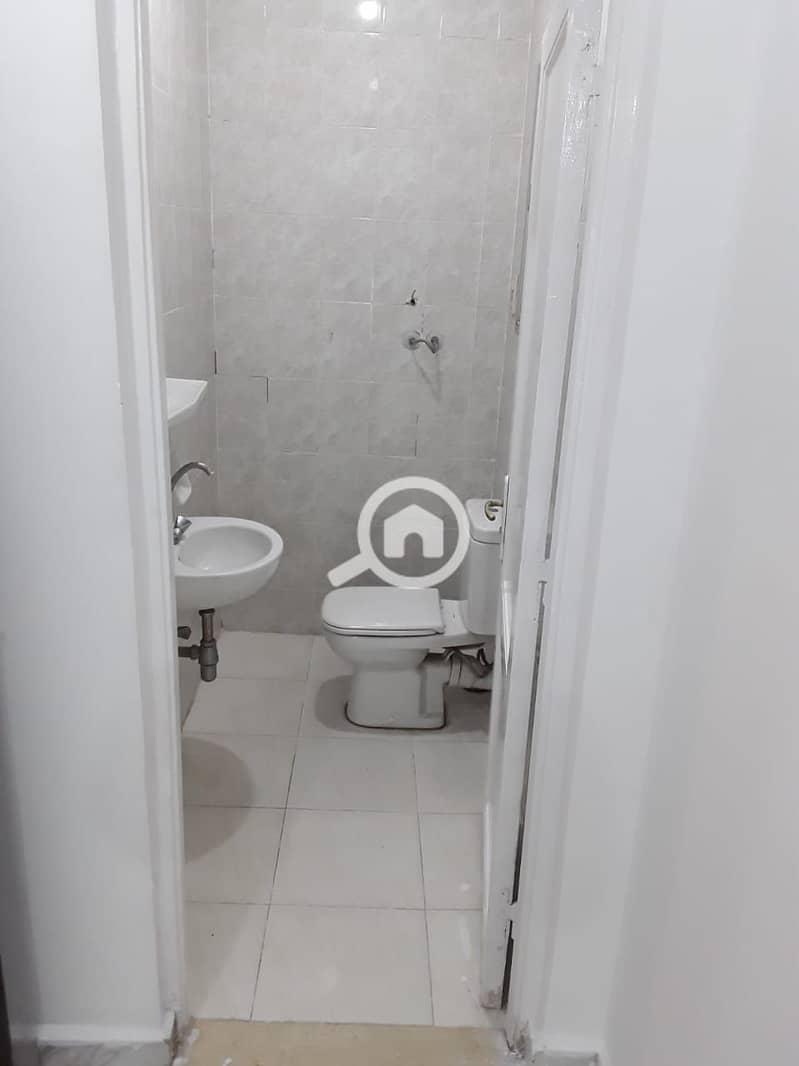 4 68f6aa53-07c2-4f2b-98bf-c6d231542613. jpg