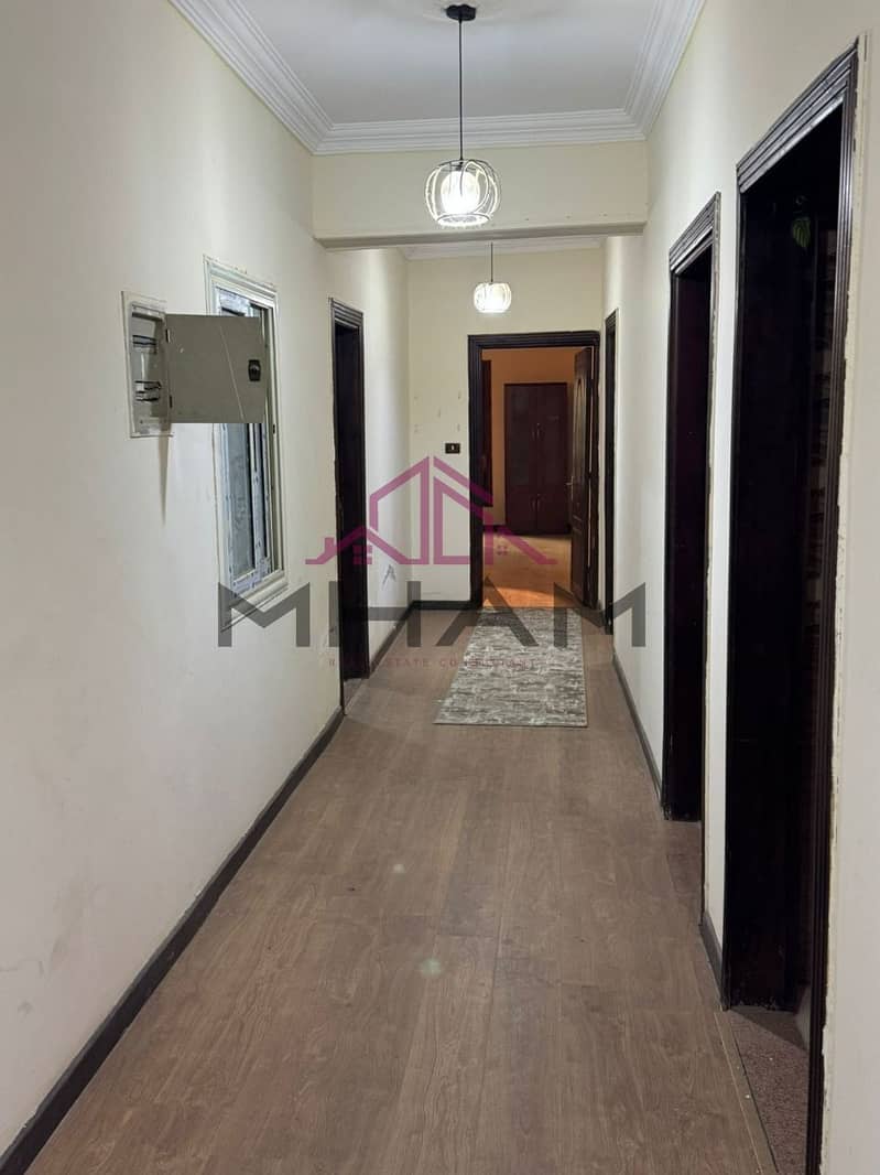 3 photo_6032869102038223795_y. jpg