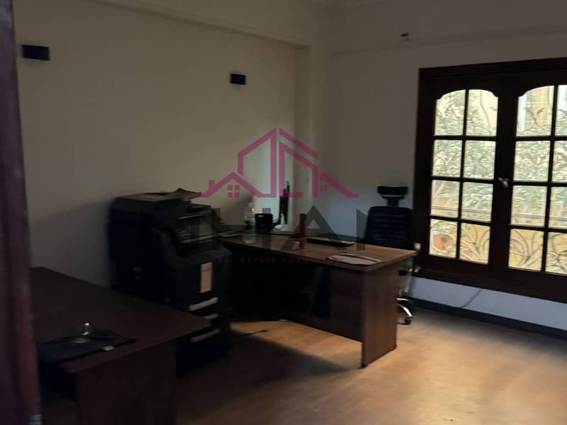 5 photo_6032869102038223800_y. jpg