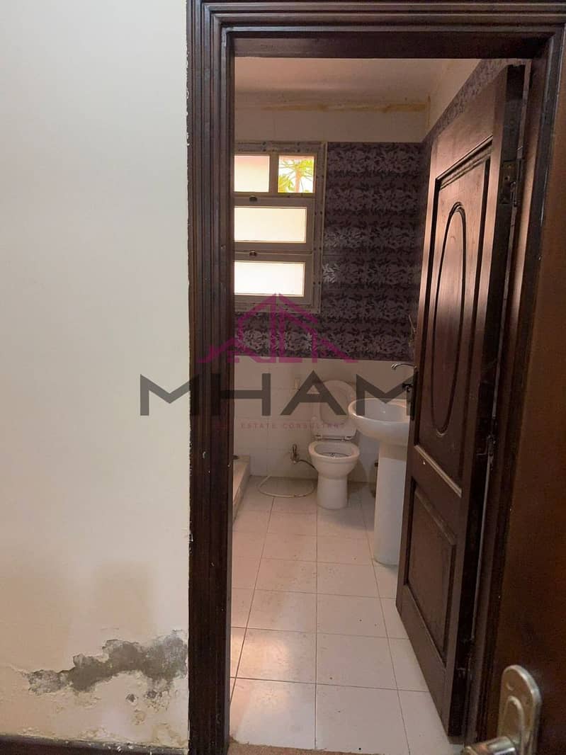 8 photo_6032869102038223804_y. jpg