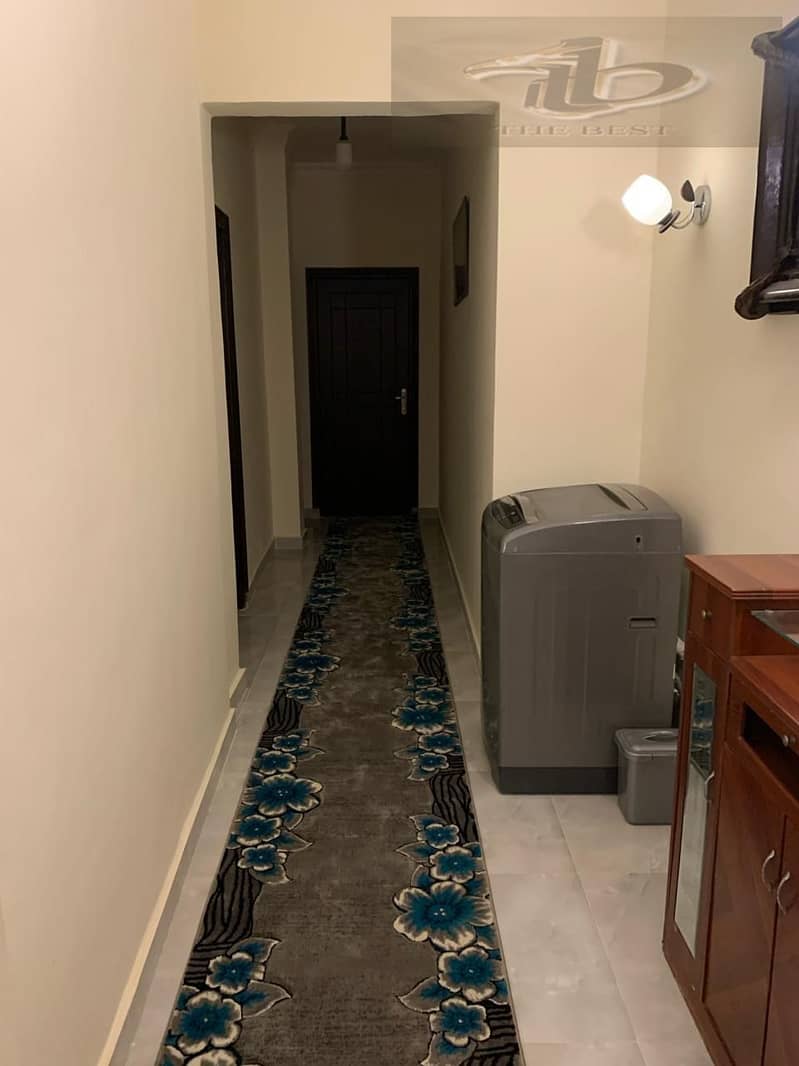 5 70e306ef-2f30-44b4-8a5f-94f94854dabc. jpeg