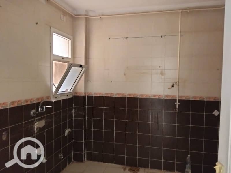 4 97bc959d-4ef1-42c4-812f-dcd108d4965c. jpg