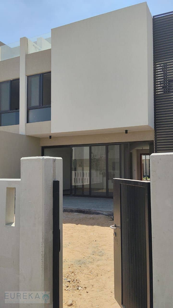 11 4119612a-f281-425e-bc79-1b0ea4ca51bd. jpg