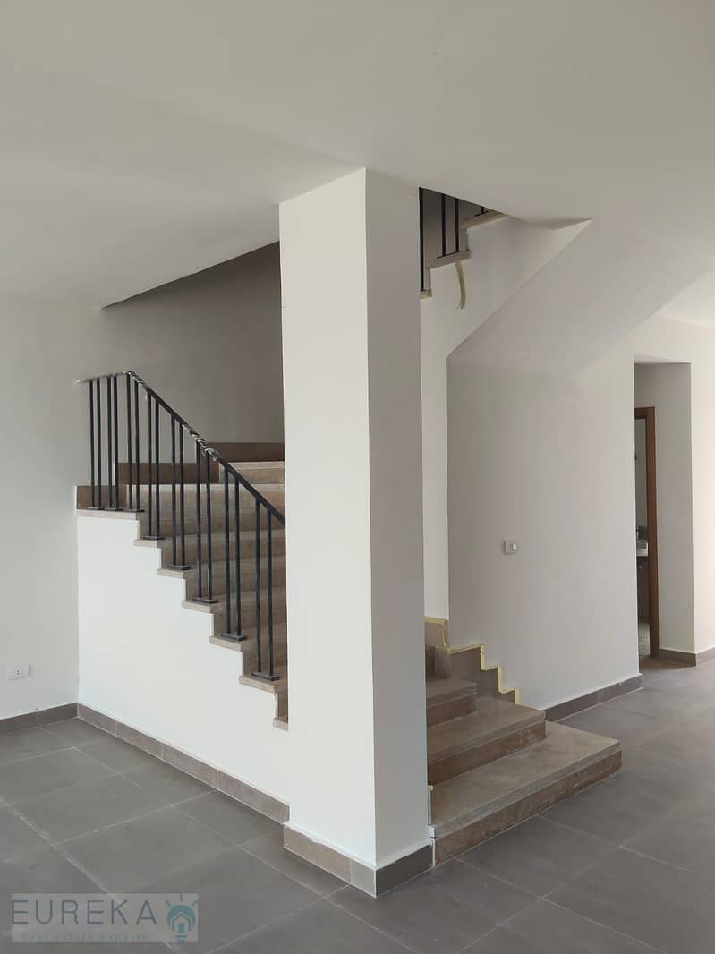 14 a91ccc88-6409-4801-adb4-64794b3c3f0d. jpg