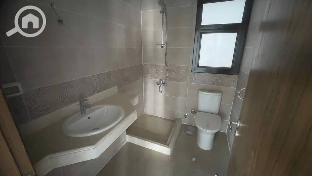 6 6792d0aa-2f82-43b6-810b-dc5bd0b0846a. jpg