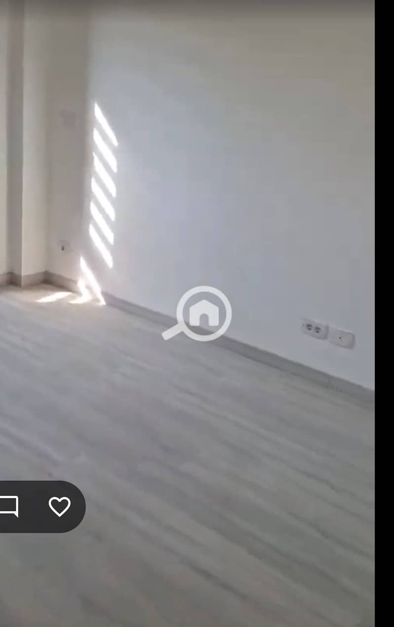 8 9e83d0f6-9ffc-43ad-a7db-90db5b753a0d. jpg