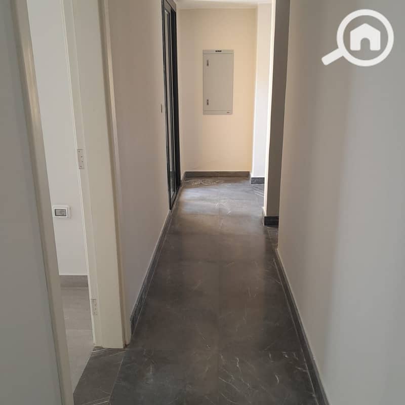 11 cf8a4b1f-a608-4ebc-ba62-7878df15d0d3. jpg