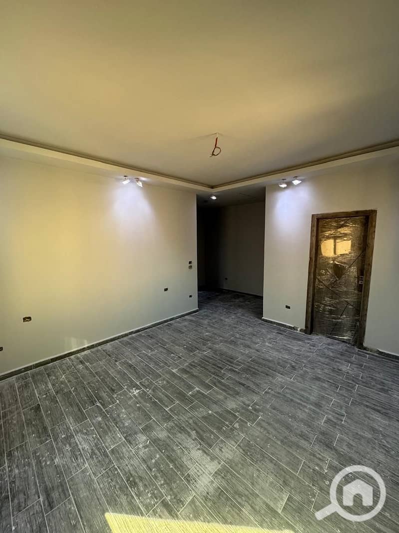 6 photo_6035286760603979117_y. jpg