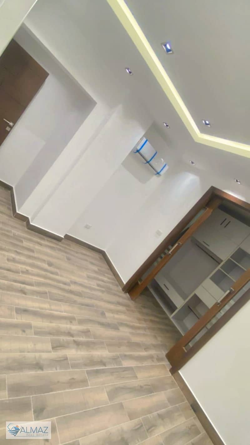 24 WhatsApp Image 2026-01-27 at 11.37. 19 AM (3). jpeg