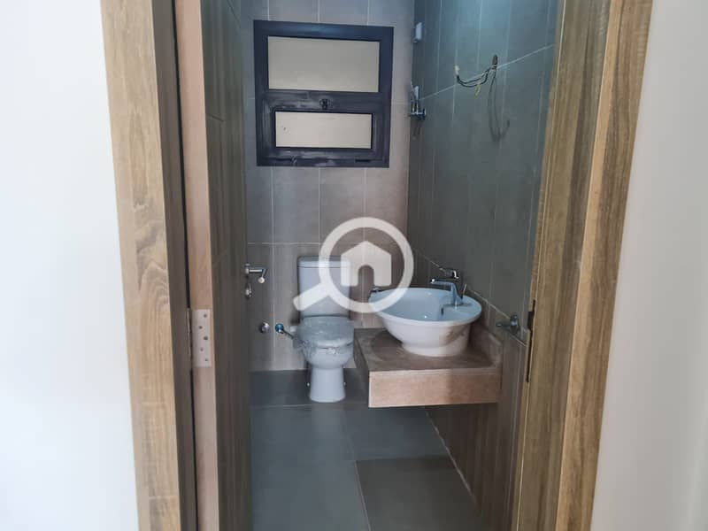 8 81a020f8-69a2-434e-9d2c-50e9672aae54. jpeg