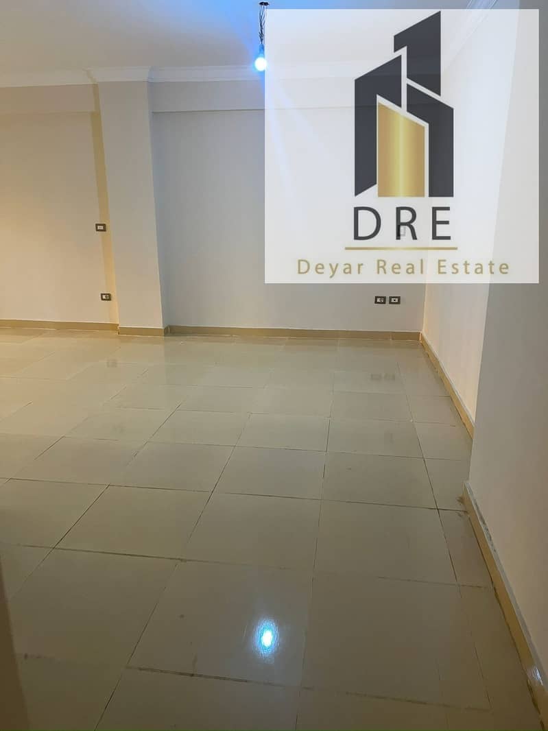 15 ee0d3b2f-f5d1-4910-ae98-acde73031827. jpg