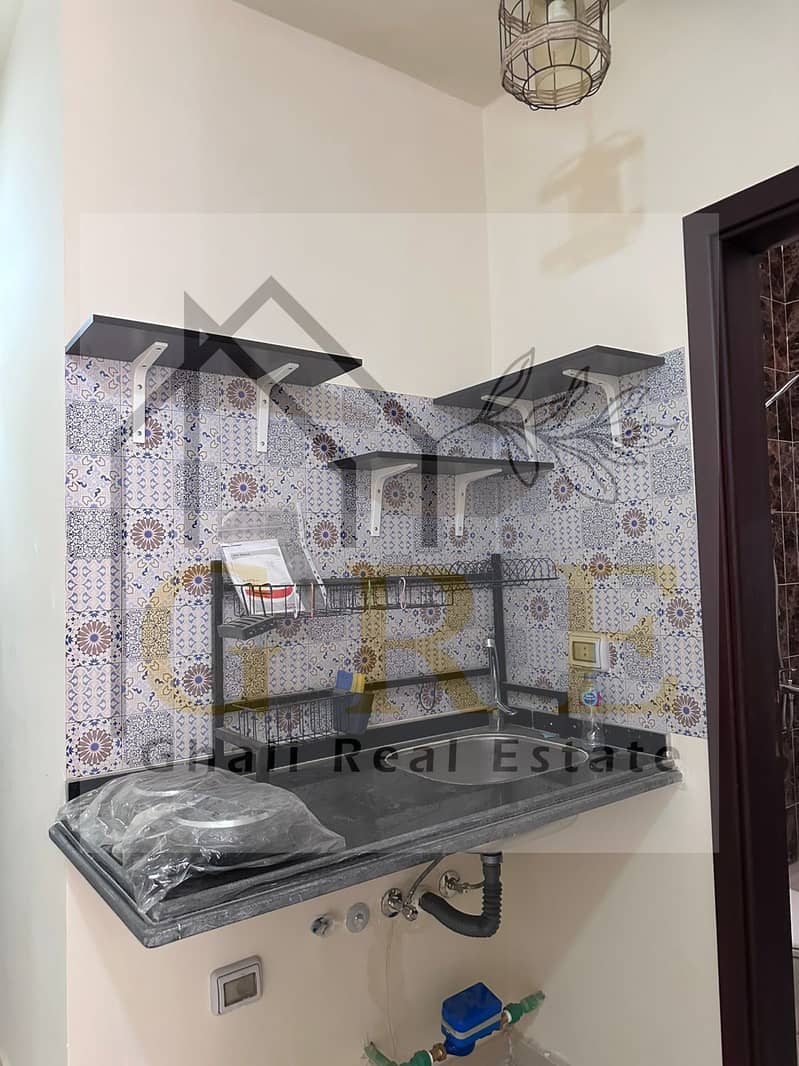 9 c13a35cc-58db-44b8-85ce-b94afd513f7d. jpg