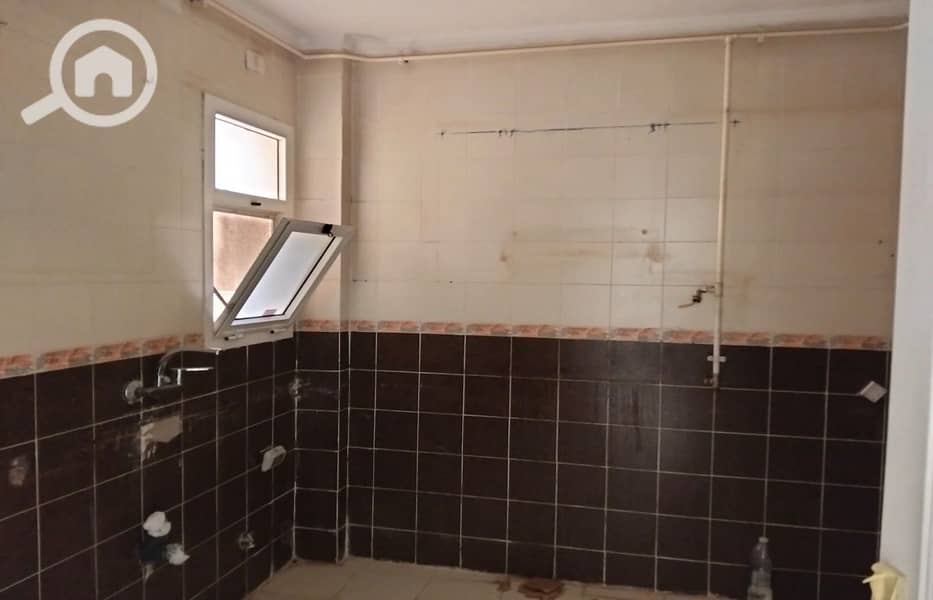 6 904a9557-8df4-41ff-a5a9-68e6f5626919. jpg