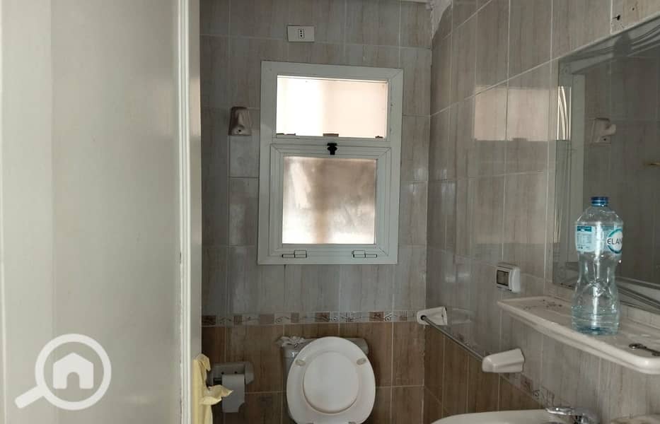 7 47c04d28-25ae-4d1a-a5d1-7eec49959a6b. jpg