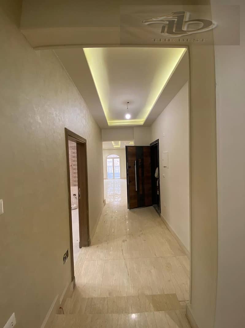 4 89a49efb-8a9a-4005-aaa5-f67ad4c68395. jpeg