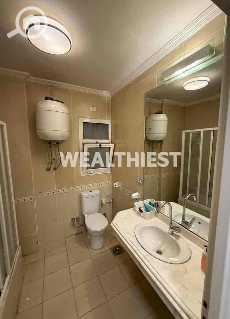 13 ee7ec3c5-dc48-464d-85f9-51a3c3c868e2. jpg