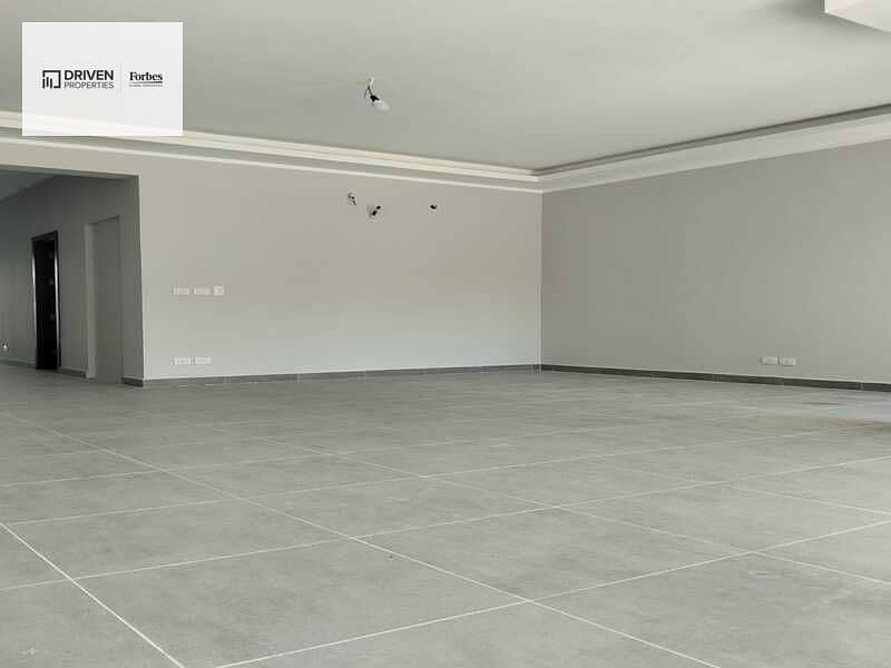 5 WhatsApp Image 2026-01-12 at 19.39. 32 (1). jpeg