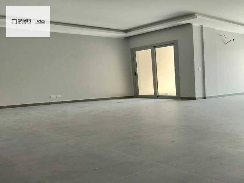 6 WhatsApp Image 2026-01-12 at 19.40. 17. jpeg