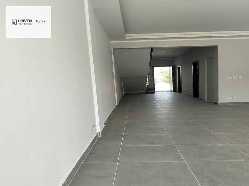 8 WhatsApp Image 2026-01-12 at 19.40. 17 (1). jpeg