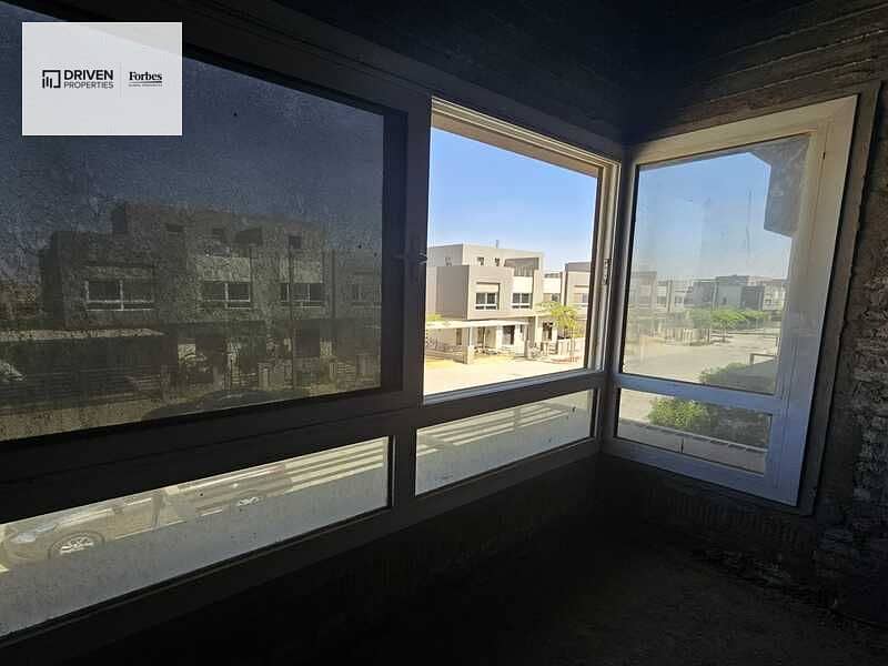 4 WhatsApp Image 2026-01-12 at 20.03. 56 (3). jpeg