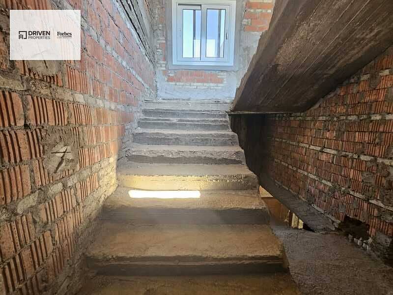 7 WhatsApp Image 2026-01-12 at 20.03. 57. jpeg