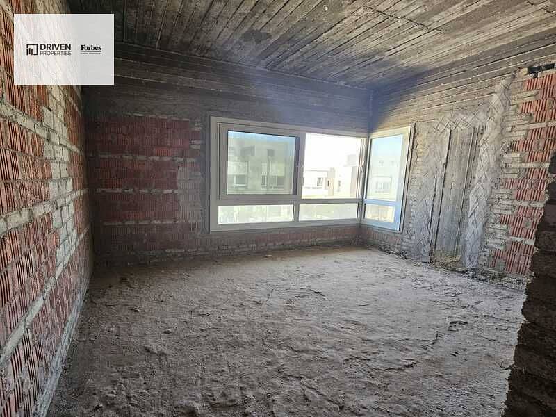 9 WhatsApp Image 2026-01-12 at 20.04. 00. jpeg