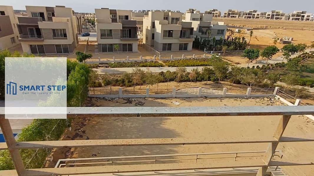 7 30a2edd1-3f45-45d0-a59e-263ce7478ace. jpg