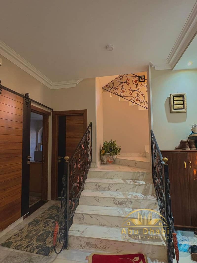 9 607973994_861612639948967_2089360213447087703_n. jpg