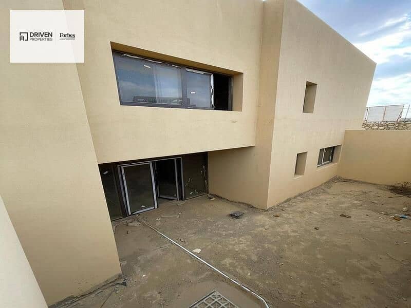 8 WhatsApp Image 2026-01-12 at 18.40. 06. jpeg