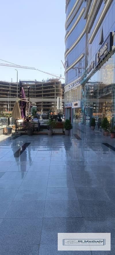 Retail for Sale in New Cairo, Cairo - 74b5bc31-b7af-4a87-b871-2c7a112beae2. jpg