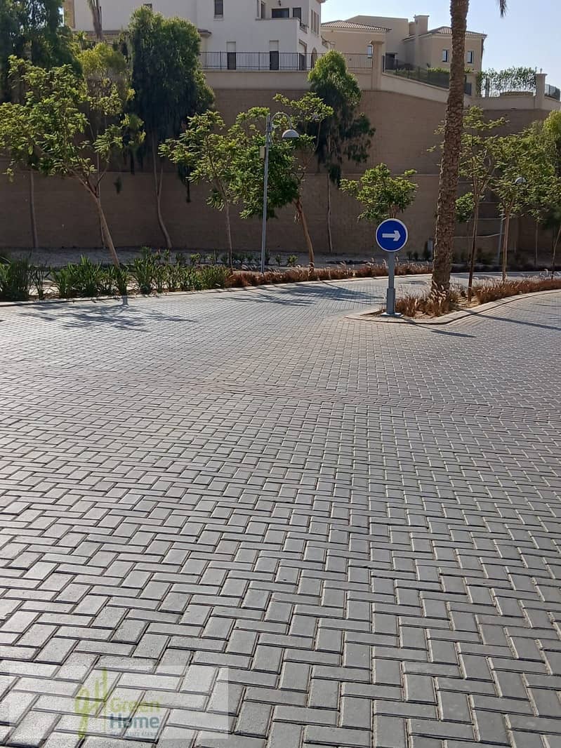 7 b87ce4cd-638f-495f-8f49-352013549b13. jpg