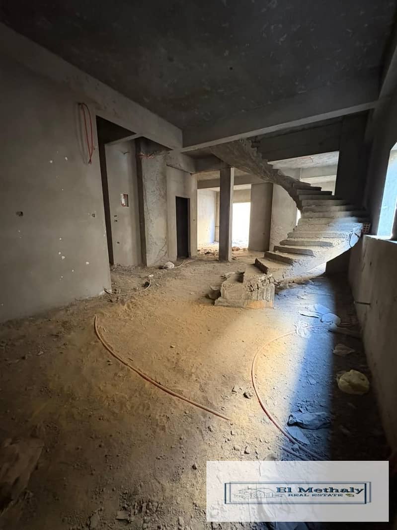 2 89af4189-95a4-4be8-a872-ad00952c0fa4. jpg