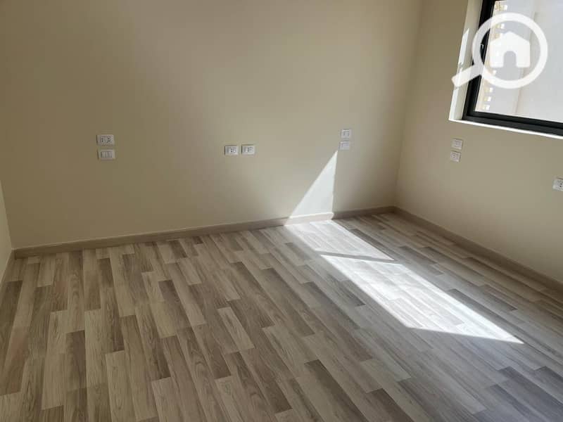 5 1163d11a-c19e-4322-977a-d5ed235582c9. jpg