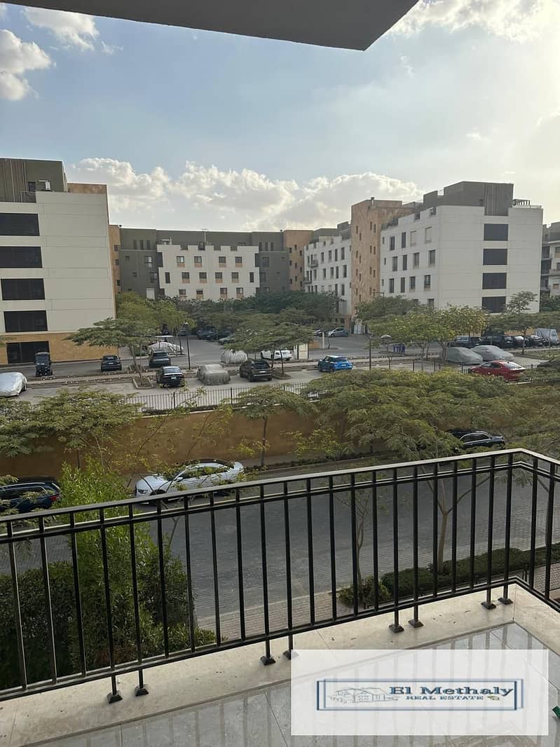 4 a813a0f5-9aae-4b27-ba3e-6f1c836f4416. jpg