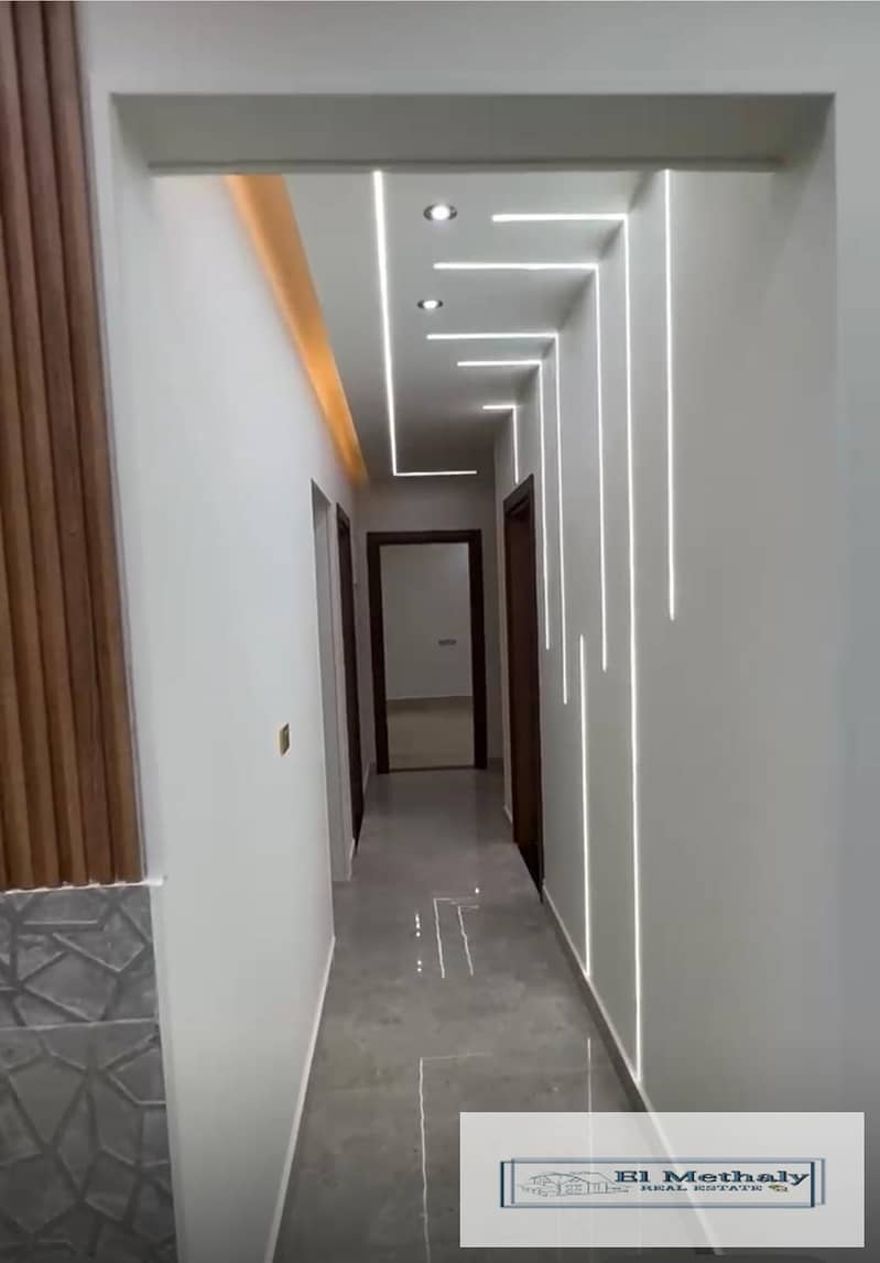 5 021d636d-b325-4e90-ae2e-33df4f4dd736. jpg