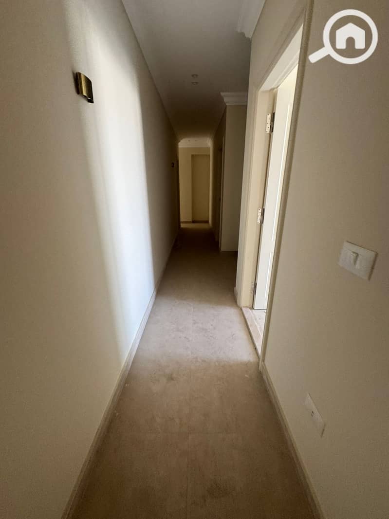 22 WhatsApp Image 2026-01-26 at 17.45. 00 (1). jpeg