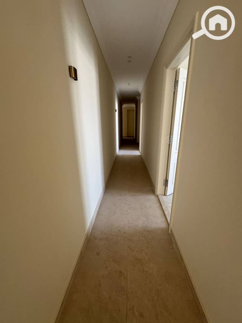 25 WhatsApp Image 2026-01-26 at 17.45. 00 (6). jpeg