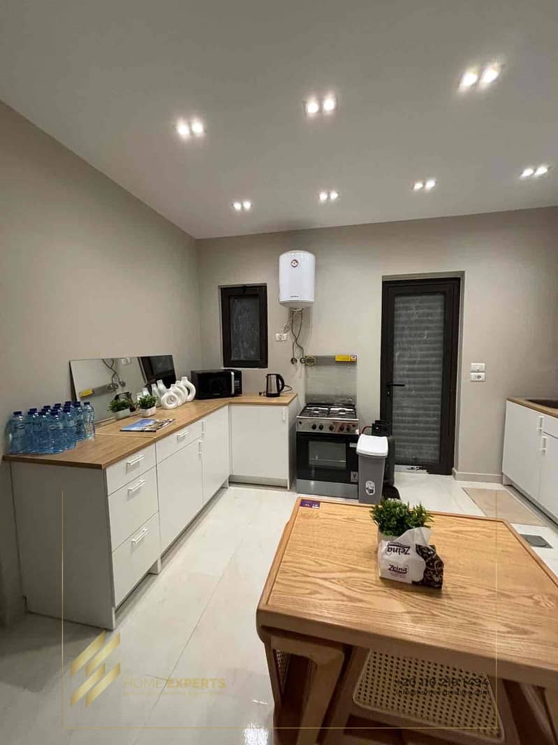 9 140e2f96-d434-47a1-9f0e-32dbaba661b6. jpg