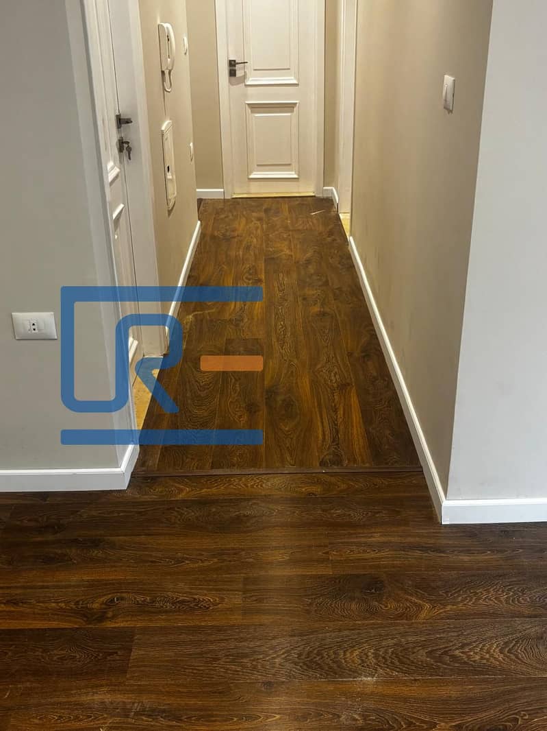 7 ef3ed59a-d195-492f-af9e-5e68a3acf7c6. jpg