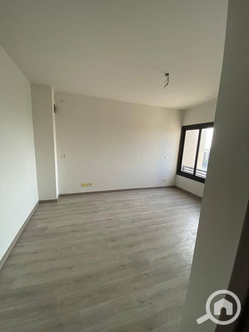 11 d01babb1-2a39-43e0-be64-665d38094261. jpeg