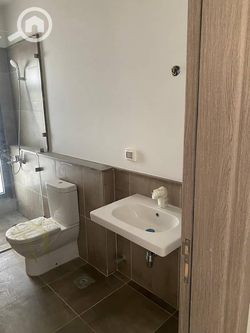 14 36f86fbb-c71c-442c-8038-8ca25bc98f8f. jpeg